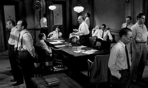 12 Angry Men!  A Gripping Courtroom Drama Exploring Themes of Justice and Prejudice!